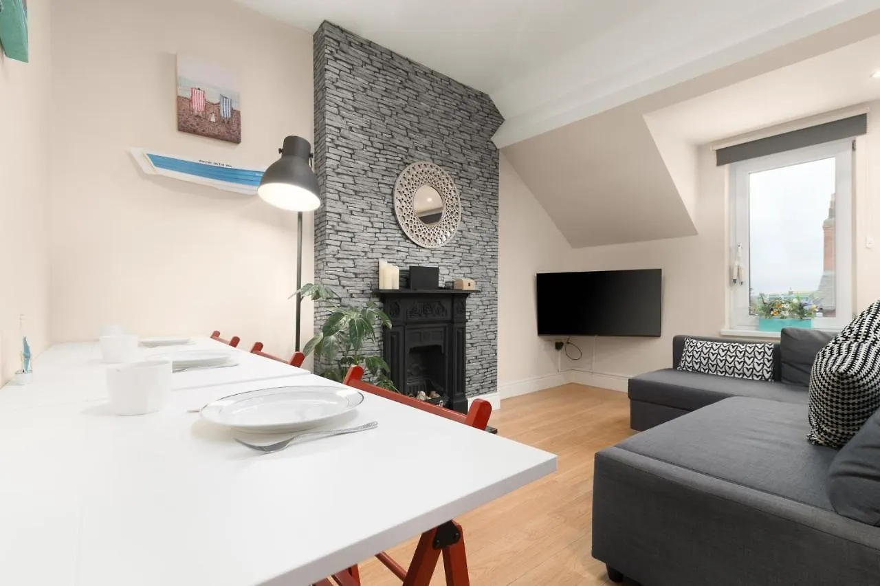 Whitby On The Hill Apartment